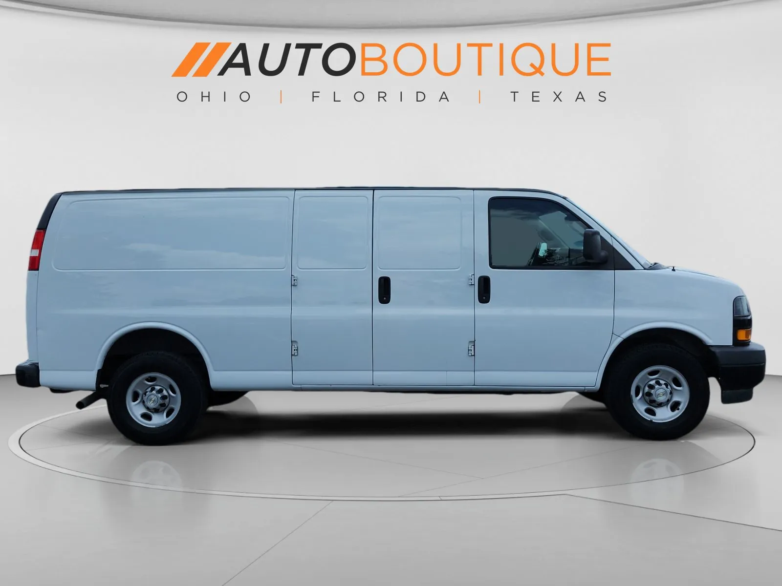Chevrolet Express photo 6