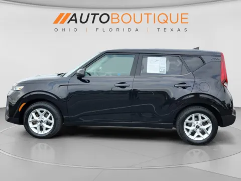 Photos of 2022 Kia Soul LX for sale in Columbus, OH at Auto Boutique Ohio