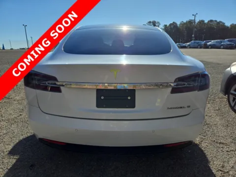 More photos of 2021 Tesla Model S Long Range at Auto Boutique Ohio, OH