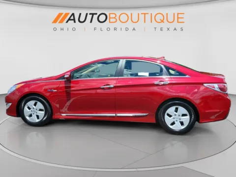 Photos of 2012 Hyundai Sonata Hybrid for sale in Columbus, OH at Auto Boutique Ohio