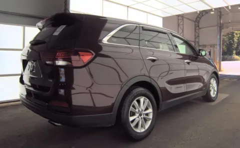 More photos of 2019 Kia Sorento LX V6 at Auto Boutique Ohio, OH