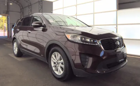 Another view of 2019 Kia Sorento LX V6 for sale in Columbus, OH at Auto Boutique Ohio