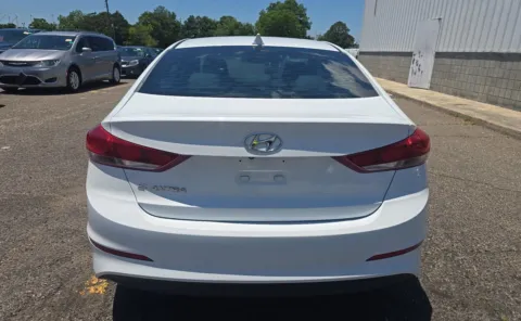 More photos of 2017 Hyundai Elantra SE at Auto Boutique Ohio, OH