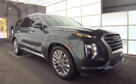 Another view of 2020 Hyundai Palisade Limited for sale in Columbus, OH at Auto Boutique Ohio