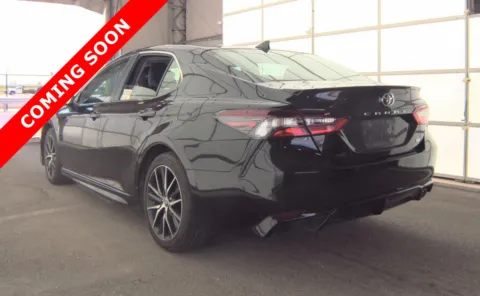 More photos of 2021 Toyota Camry SE at Auto Boutique Ohio, OH