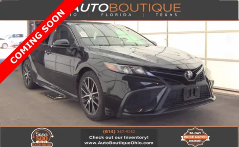 Black 2021 Toyota Camry SE for sale in Columbus, OH