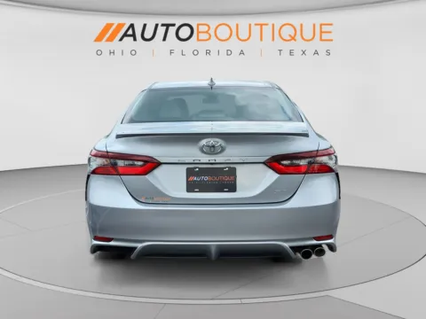 More photos of 2022 Toyota Camry SE at Auto Boutique Ohio, OH