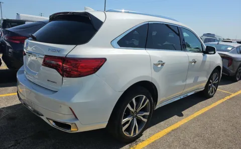 More photos of 2020 Acura MDX w/Advance Pkg at Auto Boutique Ohio, OH