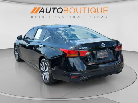 Another view of 2019 Nissan Altima 2.5 SL for sale in Columbus, OH at Auto Boutique Ohio