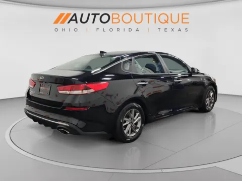 More photos of 2019 Kia Optima LX at Auto Boutique Ohio, OH