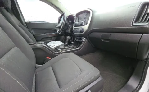 More photos of 2018 GMC Canyon 2WD SLE at Auto Boutique Ohio, OH
