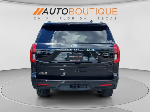 More photos of 2025 Ford Expedition Active at Auto Boutique Ohio, OH