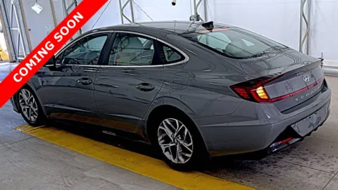 More photos of 2022 Hyundai Sonata SEL at Auto Boutique Ohio, OH