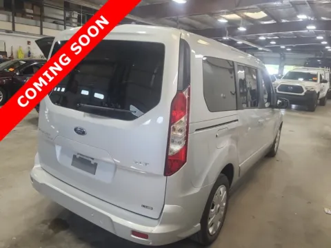 More photos of 2022 Ford Transit Connect Wagon XLT at Auto Boutique Ohio, OH