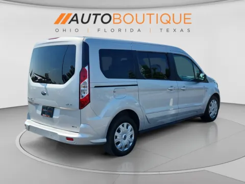 More photos of 2022 Ford Transit Connect Wagon XLT at Auto Boutique Ohio, OH