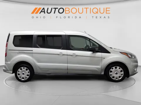 More photos of 2022 Ford Transit Connect Wagon XLT at Auto Boutique Ohio, OH