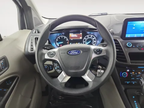 More photos of 2022 Ford Transit Connect Wagon XLT at Auto Boutique Ohio, OH