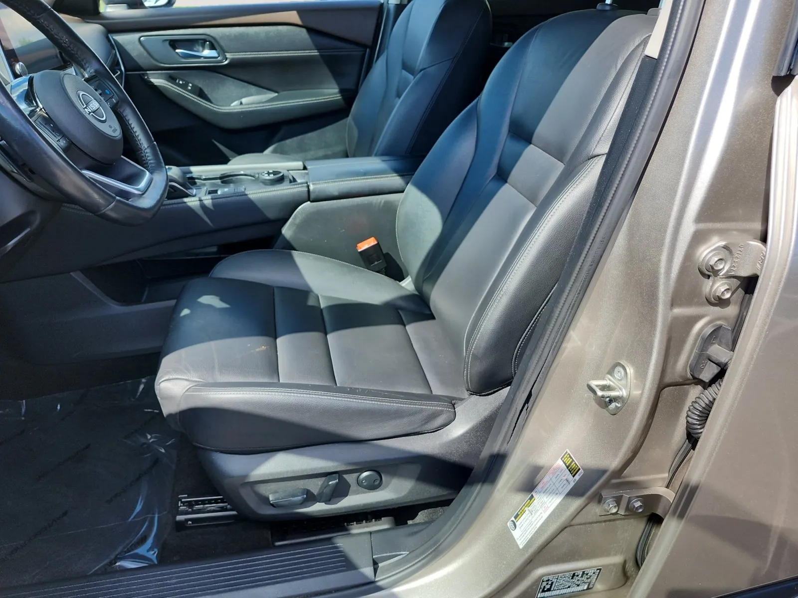 Nissan Rogue photo 9