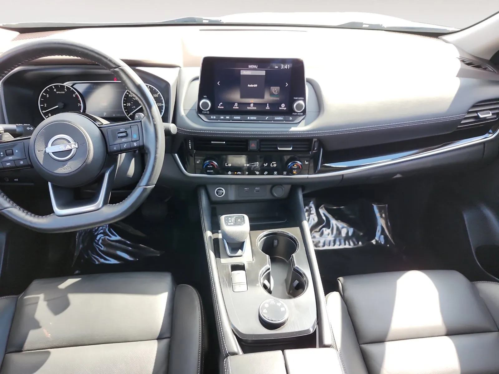Nissan Rogue photo 12