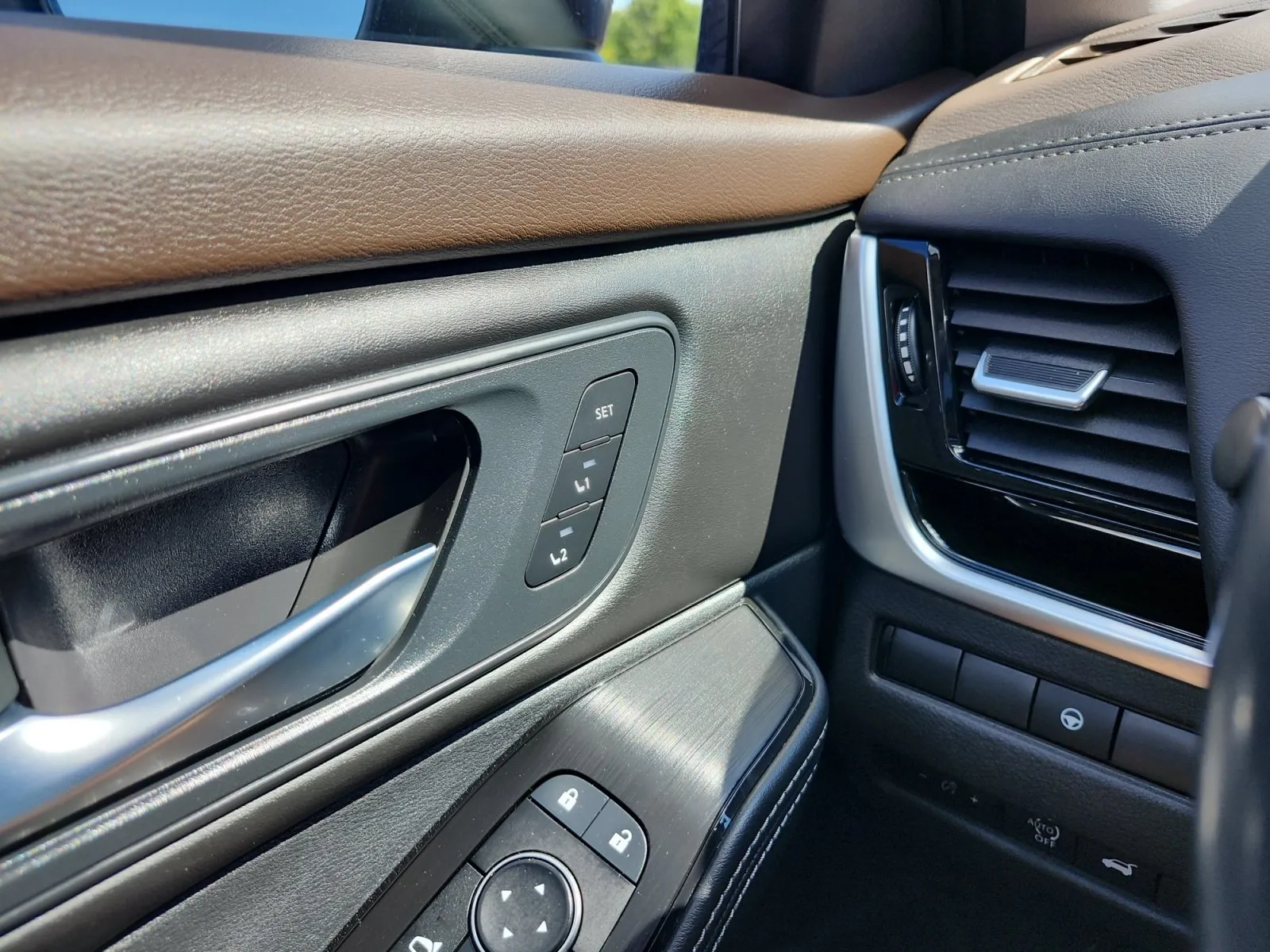 Nissan Rogue photo 27