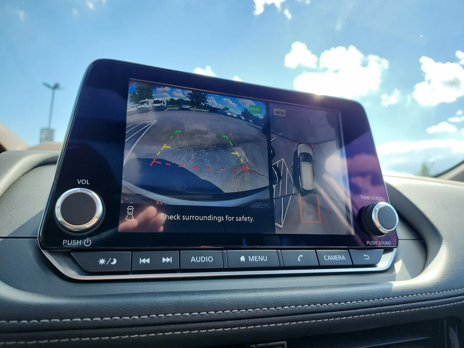 Nissan Rogue photo 18