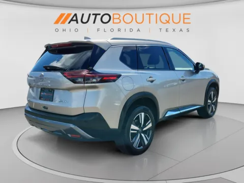 More photos of 2023 Nissan Rogue SL at Auto Boutique Ohio, OH