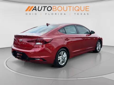More photos of 2020 Hyundai Elantra SEL at Auto Boutique Ohio, OH