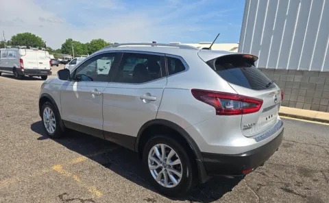 More photos of 2020 Nissan Rogue Sport SV at Auto Boutique Ohio, OH