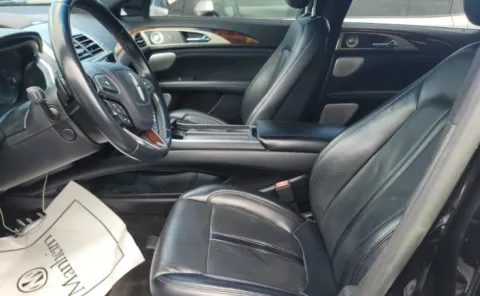 More photos of 2019 Lincoln MKZ Reserve II at Auto Boutique Ohio, OH