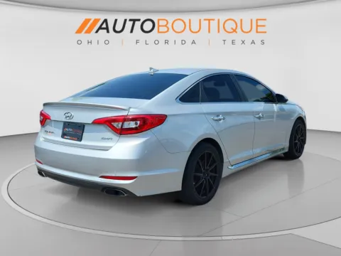 More photos of 2017 Hyundai Sonata Sport at Auto Boutique Ohio, OH