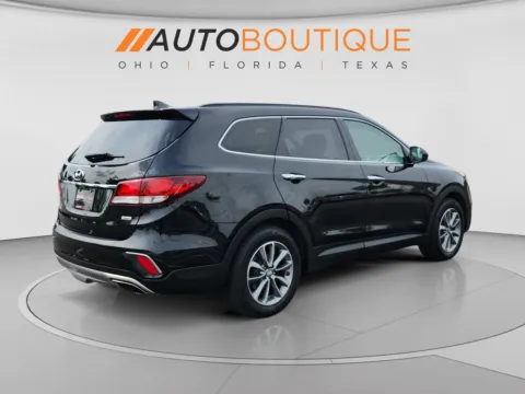 More photos of 2017 Hyundai Santa Fe SE at Auto Boutique Ohio, OH