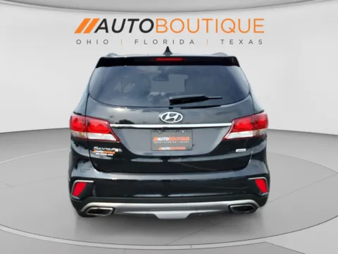 More photos of 2017 Hyundai Santa Fe SE at Auto Boutique Ohio, OH