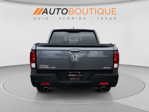 More photos of 2021 Honda Ridgeline RTL-E at Auto Boutique Ohio, OH