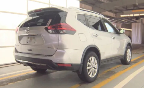 More photos of 2020 Nissan Rogue SV at Auto Boutique Ohio, OH