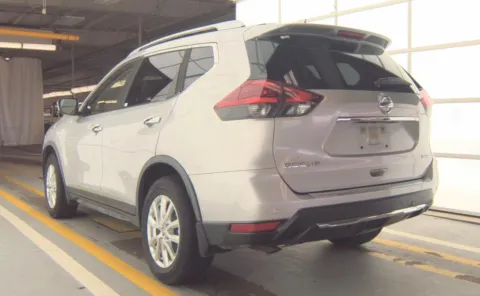 More photos of 2020 Nissan Rogue SV at Auto Boutique Ohio, OH