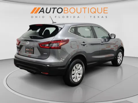 More photos of 2020 Nissan Rogue Sport S at Auto Boutique Ohio, OH