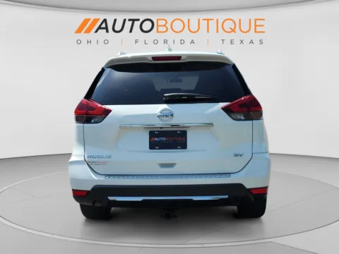 More photos of 2018 Nissan Rogue SV at Auto Boutique Ohio, OH