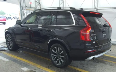 More photos of 2019 Volvo XC90 Momentum at Auto Boutique Ohio, OH