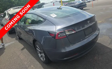 More photos of 2022 Tesla Model 3 at Auto Boutique Ohio, OH