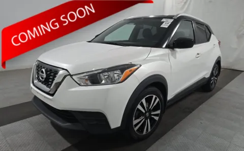 White 2019 Nissan Kicks SV for sale in Columbus, OH