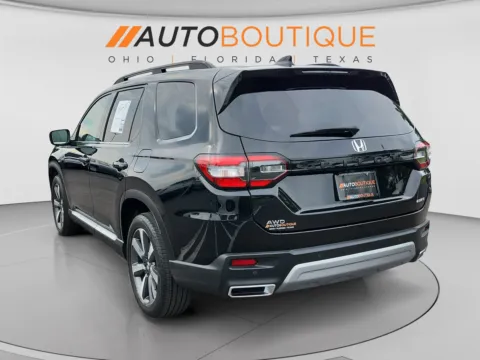 Another view of 2023 Honda Pilot Elite for sale in Columbus, OH at Auto Boutique Ohio