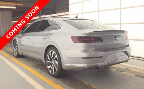 More photos of 2021 Volkswagen Arteon SEL R-Line at Auto Boutique Ohio, OH