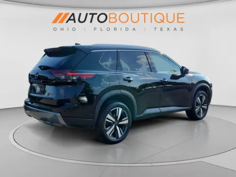 More photos of 2024 Nissan Rogue SL at Auto Boutique Ohio, OH