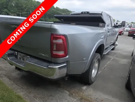 More photos of 2022 Ram 3500 Longhorn at Auto Boutique Ohio, OH