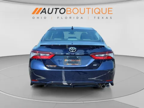 More photos of 2021 Toyota Camry SE at Auto Boutique Ohio, OH