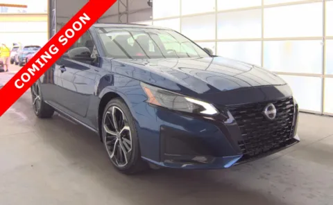 Another view of 2023 Nissan Altima 2.5 SR for sale in Columbus, OH at Auto Boutique Ohio