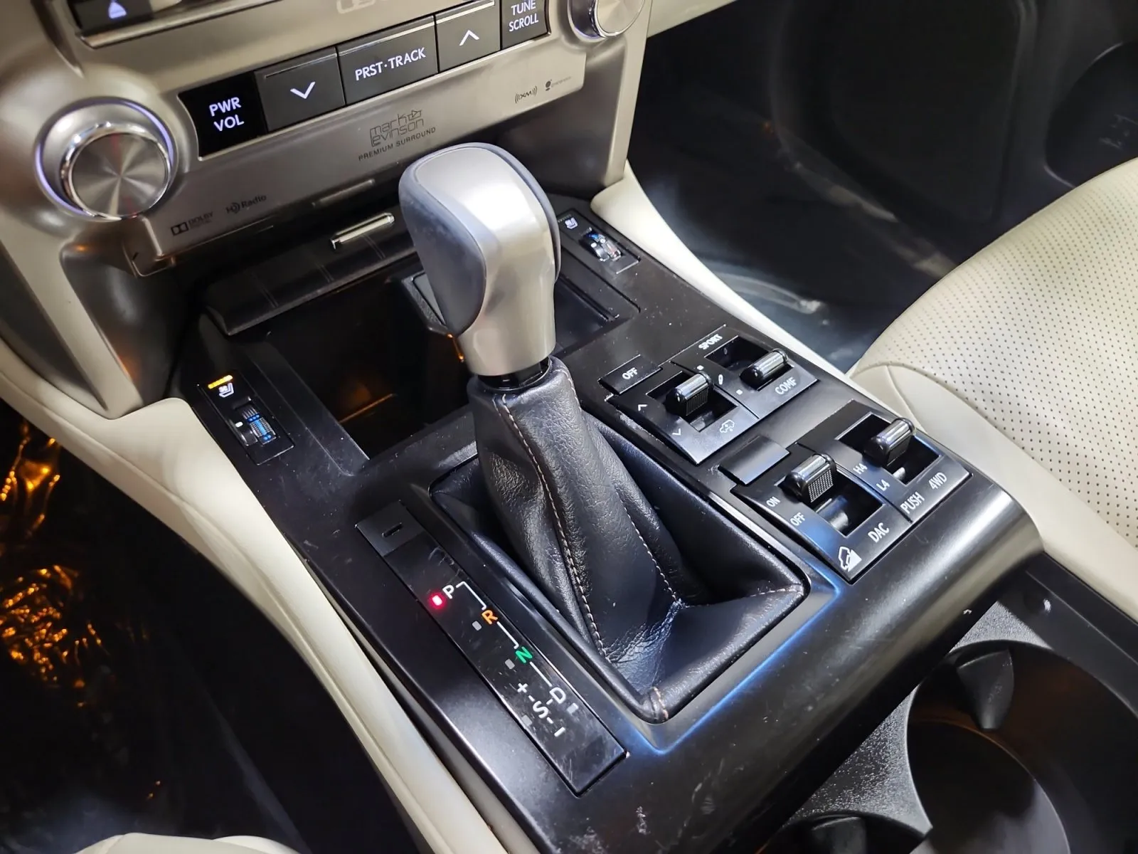 Lexus GX photo 27