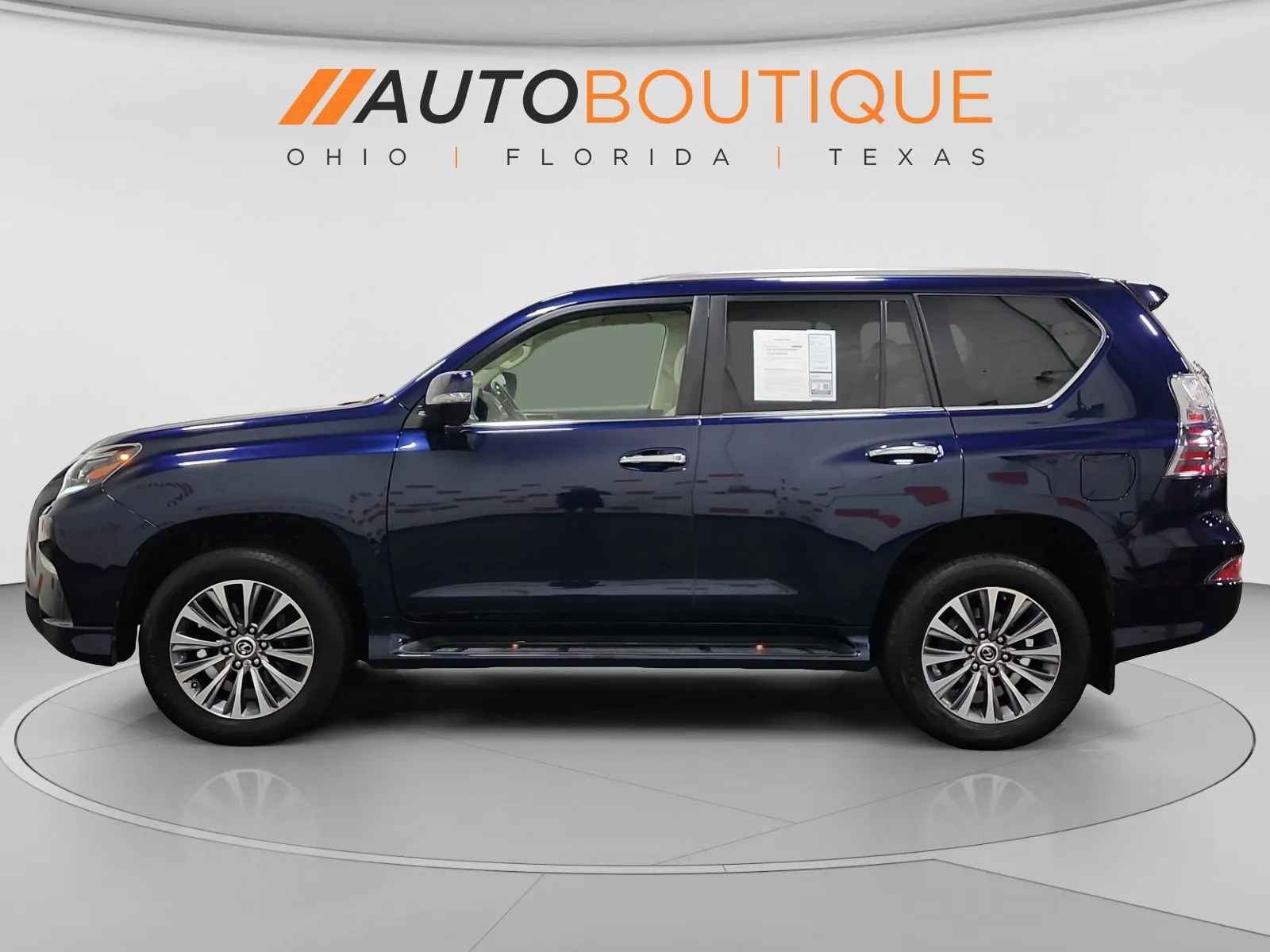 Lexus GX photo 2