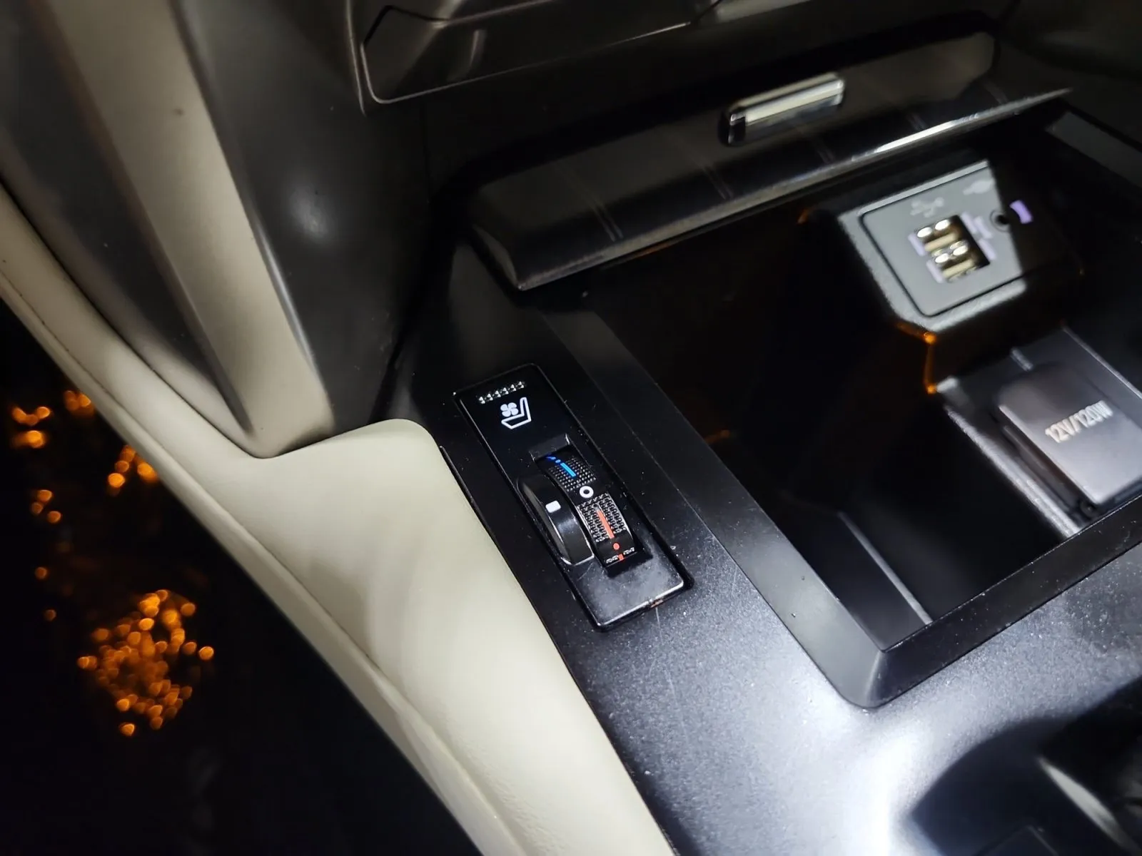 Lexus GX photo 26