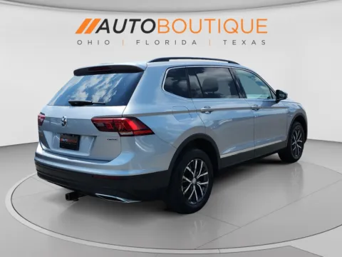 More photos of 2020 Volkswagen Tiguan SEL at Auto Boutique Ohio, OH